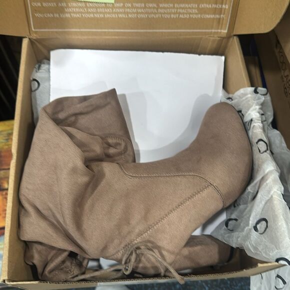 Journee Women's Collection Maya Over-The-Knee Boots - Picture 3 of 3